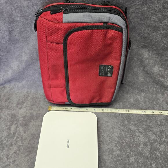Philips 7" Portable DVD Player PD703 / 37 & Travelling Carrying Case - Picture 12 of 15